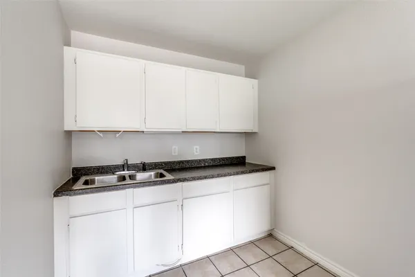 $459,500 | 417 North Blanco Street, Lockhart, TX 78644