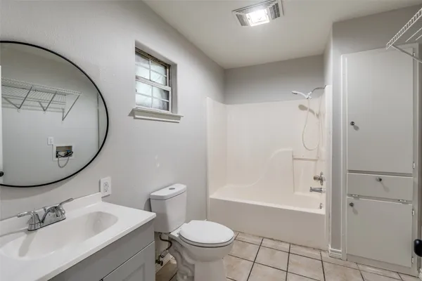 $459,500 | 417 North Blanco Street, Lockhart, TX 78644