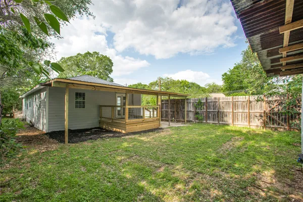 $459,500 | 417 North Blanco Street, Lockhart, TX 78644