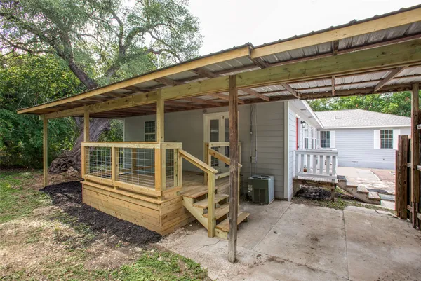 $459,500 | 417 North Blanco Street, Lockhart, TX 78644
