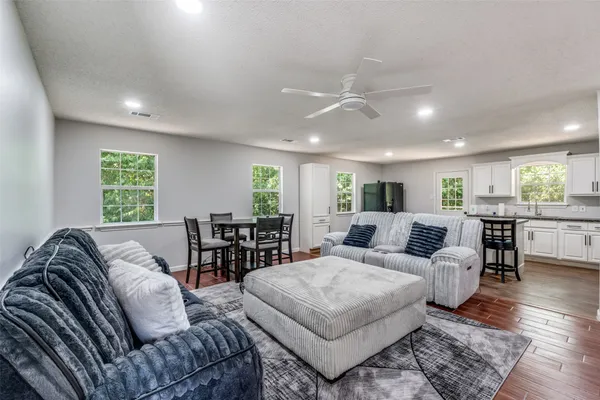 $459,500 | 417 North Blanco Street, Lockhart, TX 78644