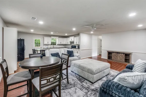 $459,500 | 417 North Blanco Street, Lockhart, TX 78644