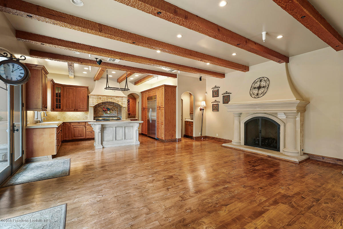 435 Glen Holly Drive Pasadena, CA 91105 - Photo 11 of 30 G24I7786