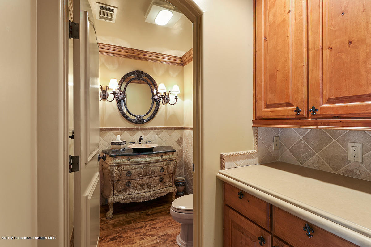 435 Glen Holly Drive Pasadena, CA 91105 - Photo 14 of 30 G24I7813