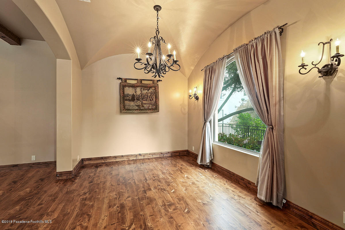 435 Glen Holly Drive Pasadena, CA 91105 - Photo 9 of 30 G24I7768