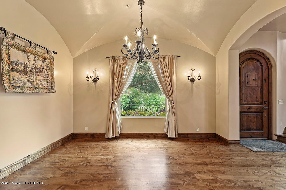 435 Glen Holly Drive Pasadena, CA 91105 - Photo 10 of 30 G24I7778