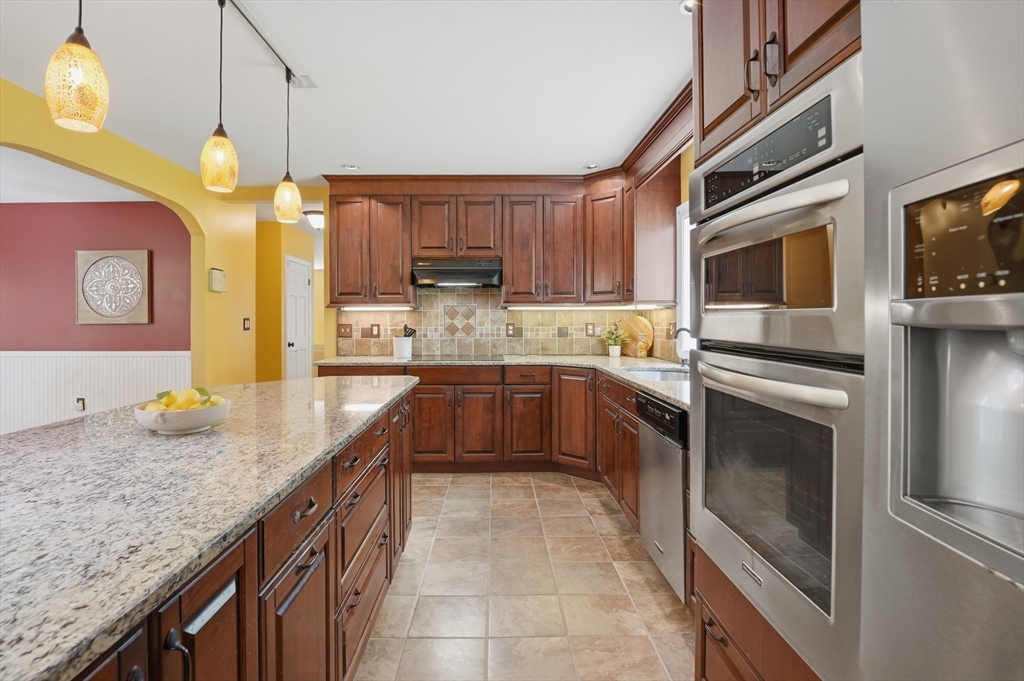 74 High Street Upton, MA 01568 - Photo 11 of 40