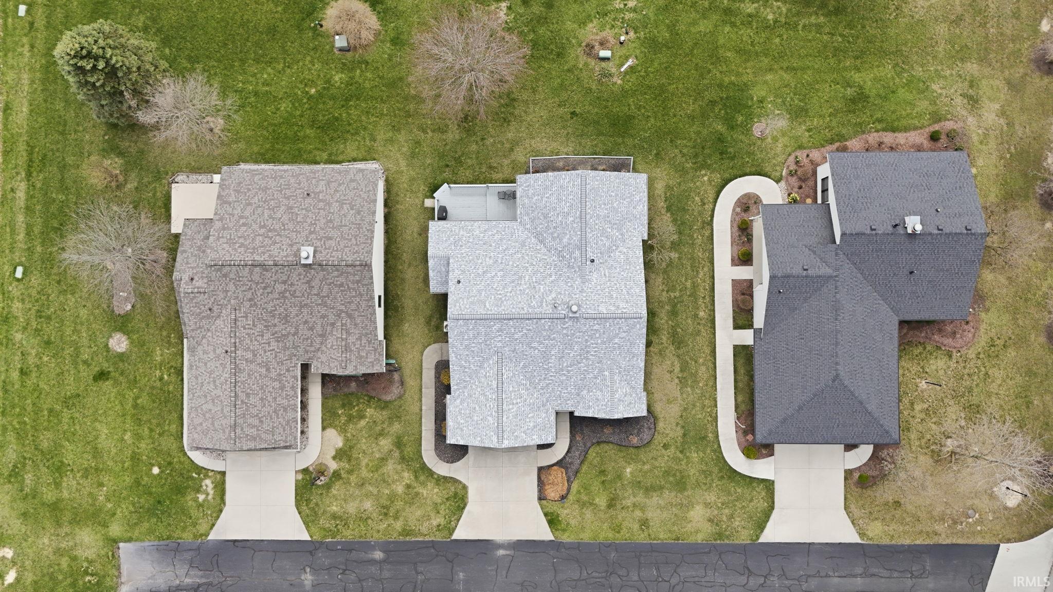 2709 Ridge Valley Drive Fort Wayne, IN 46804 - Photo 3 of 35