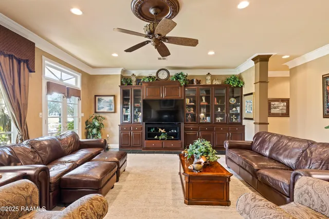 $1,189,000 | 306 Sawgrass Lane, Broussard, LA 70518