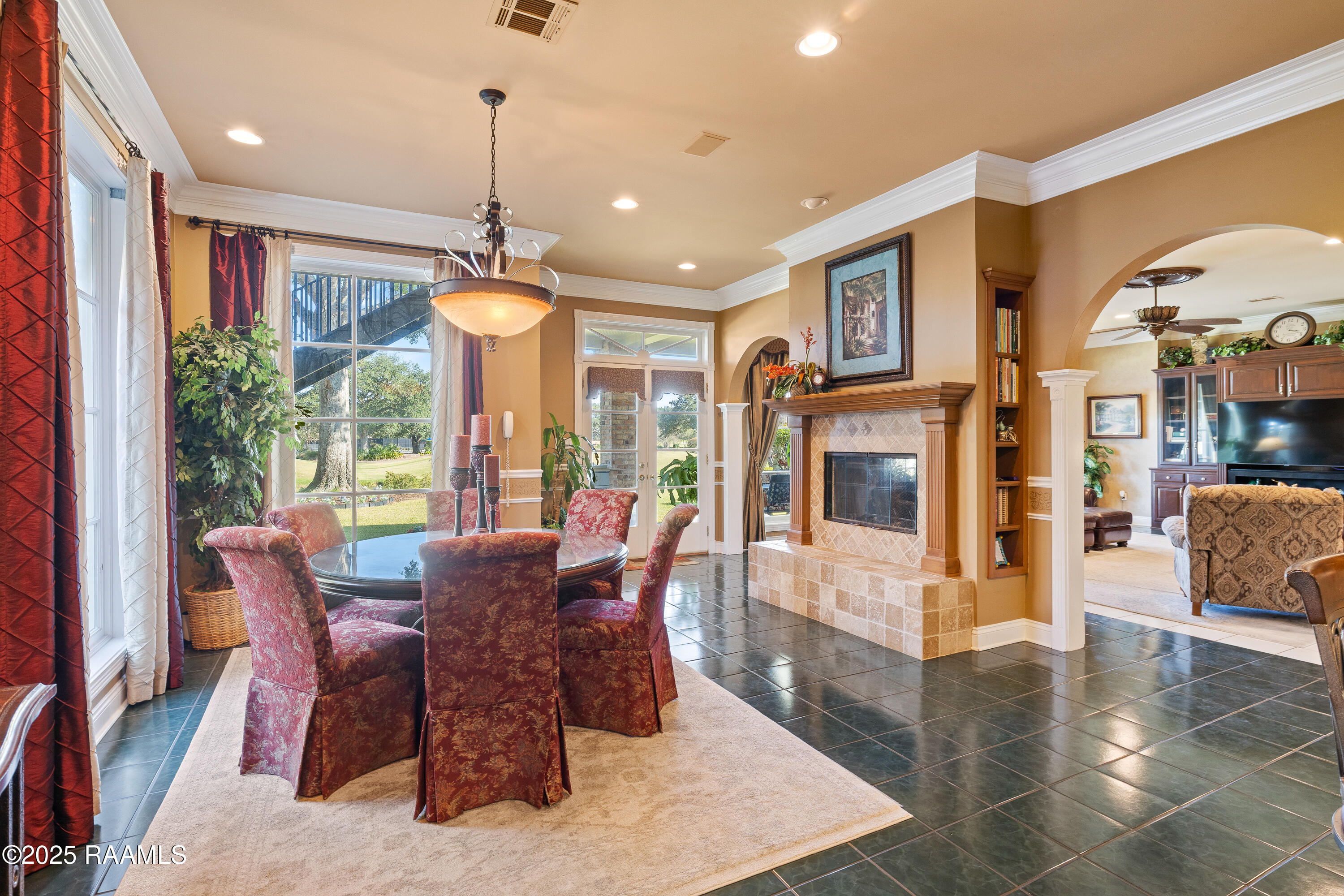 306 Sawgrass Lane Broussard, LA 70518 - Photo 12 of 45 Breakfast area