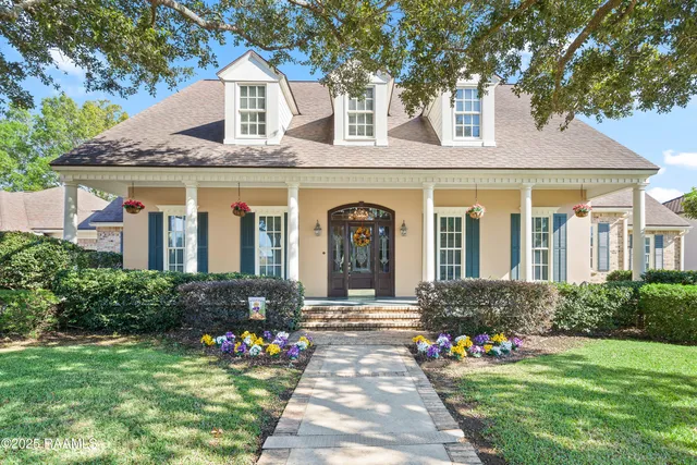 $1,325,000 | 306 Sawgrass Lane, Broussard, LA 70518