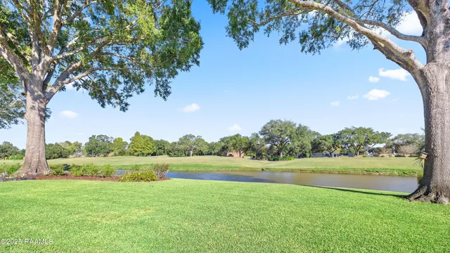 $1,189,000 | 306 Sawgrass Lane, Broussard, LA 70518