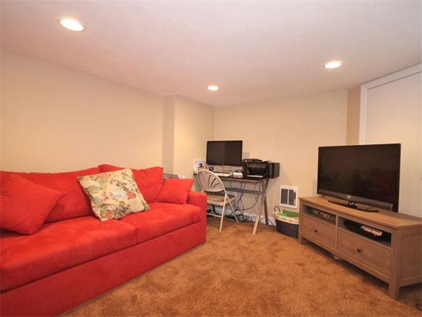 15 Lee Road Sharon, MA 02067 - Photo 5 of 13 Gallery Image 5