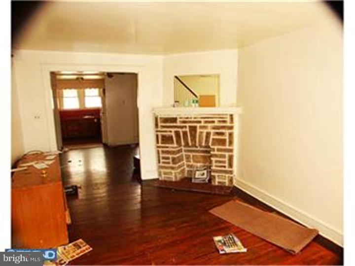 377 Bayard Road Upper Darby, PA 19082 - Photo 4 of 25