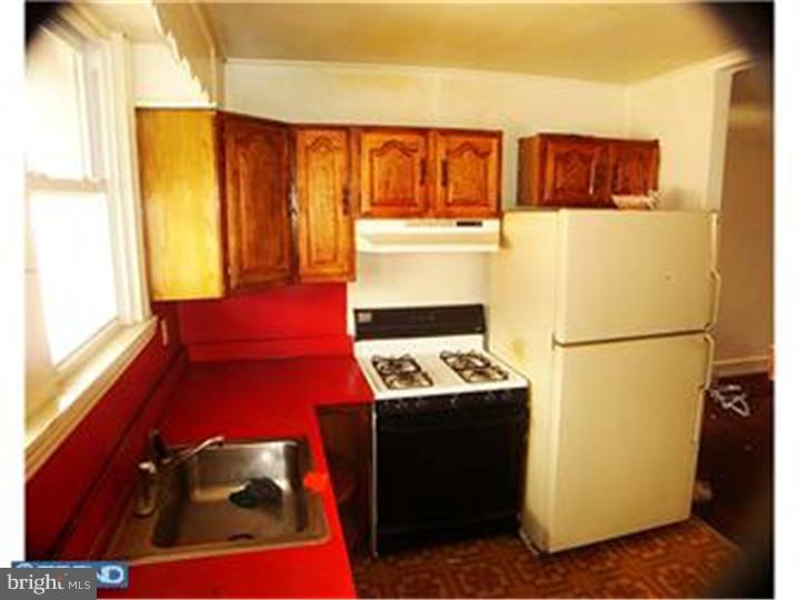 377 Bayard Road Upper Darby, PA 19082 - Photo 9 of 25