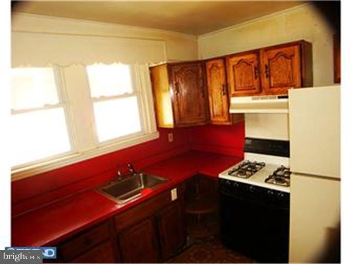 377 Bayard Road Upper Darby, PA 19082 - Photo 10 of 25