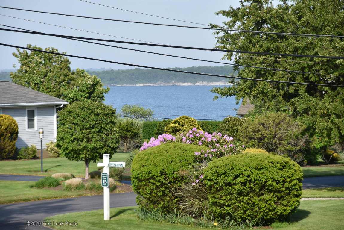 625 Boston Neck Road Narragansett, RI 02882 - Photo 5 of 37 Gallery Image 5