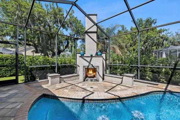 $1,050,000 | 5823 Terncrest Drive, Lithia, FL 33547
