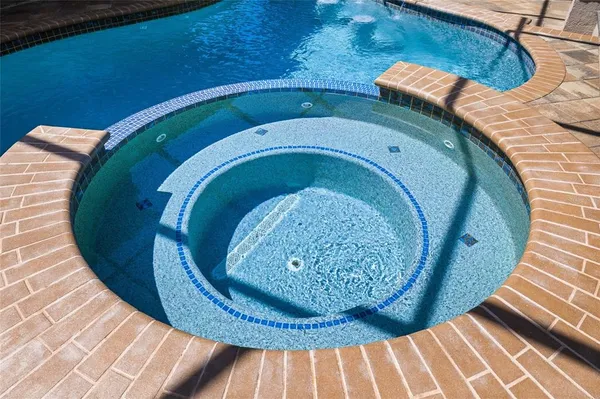 $1,050,000 | 5823 Terncrest Drive, Lithia, FL 33547