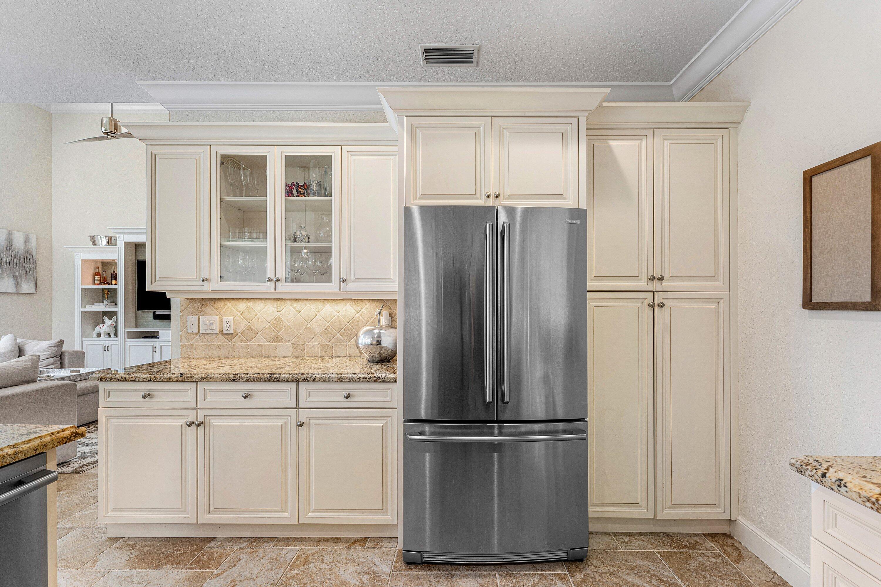 3327 Northwest 53rd Circle Boca Raton, FL 33496 - Photo 18 of 50 Kitchen