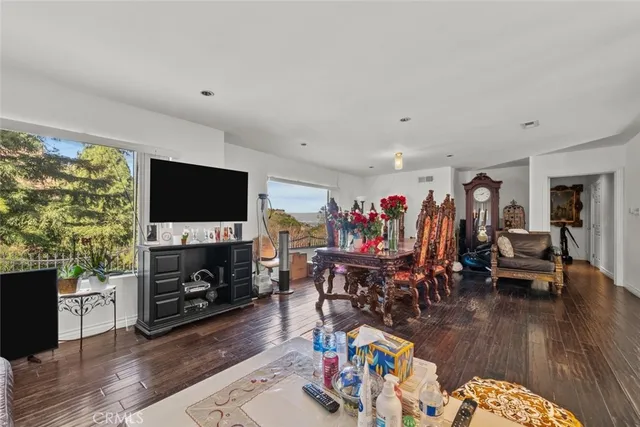 $1,250,000 | 3277 Longridge Terrace, Sherman Oaks, CA 91423