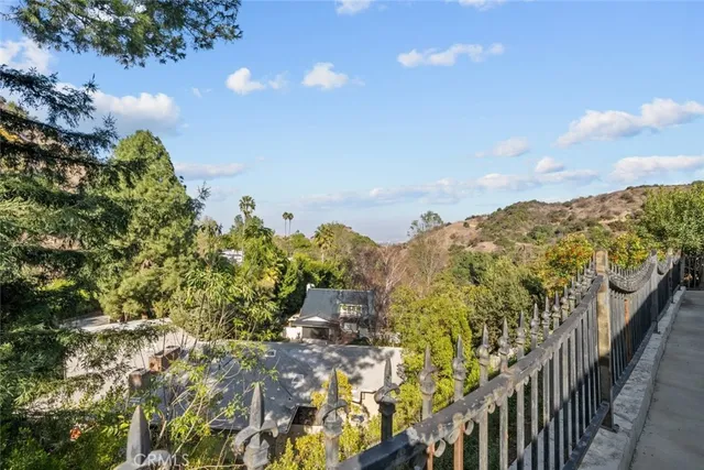 $1,250,000 | 3277 Longridge Terrace, Sherman Oaks, CA 91423