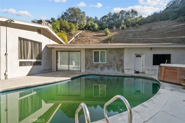 $1,250,000 | 3277 Longridge Terrace, Sherman Oaks, CA 91423