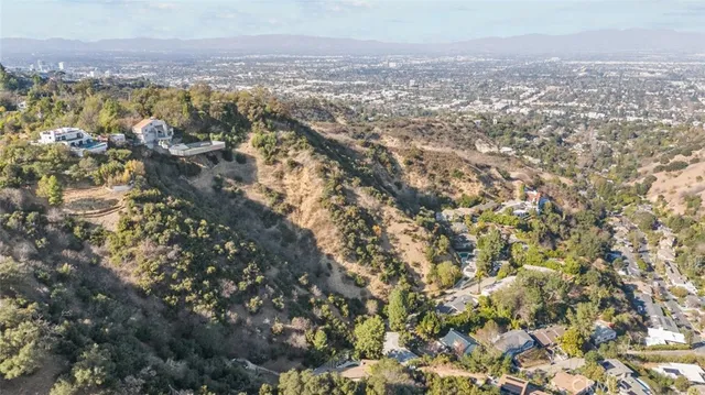 $1,250,000 | 3277 Longridge Terrace, Sherman Oaks, CA 91423