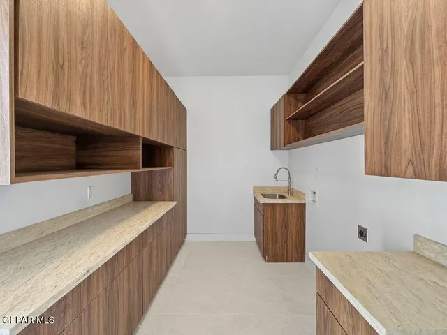 $1,299,999 | 406 Del Rio View Drive, El Paso, TX 79932