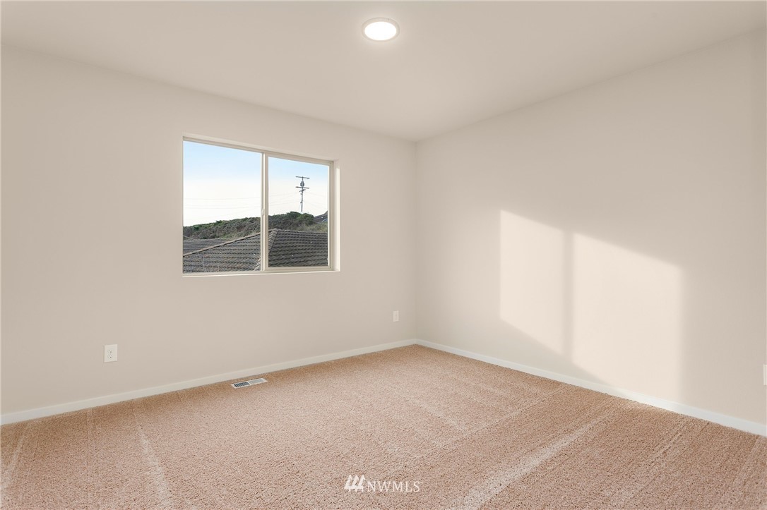 323 Southwest 3rd Court, Unit 11 Renton, WA 98057 - Photo 21 of 29