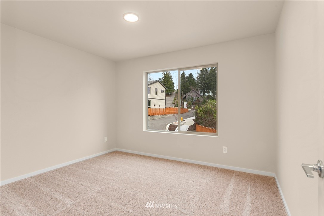 323 Southwest 3rd Court, Unit 11 Renton, WA 98057 - Photo 22 of 29