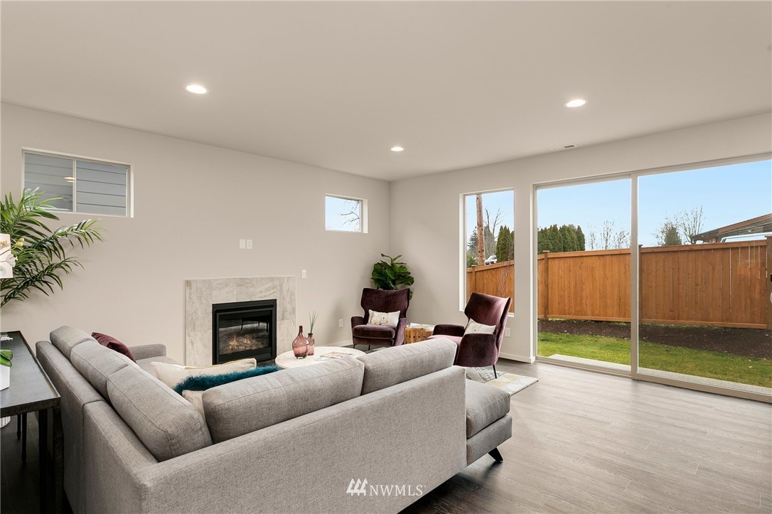 323 Southwest 3rd Court, Unit 11 Renton, WA 98057 - Photo 6 of 29