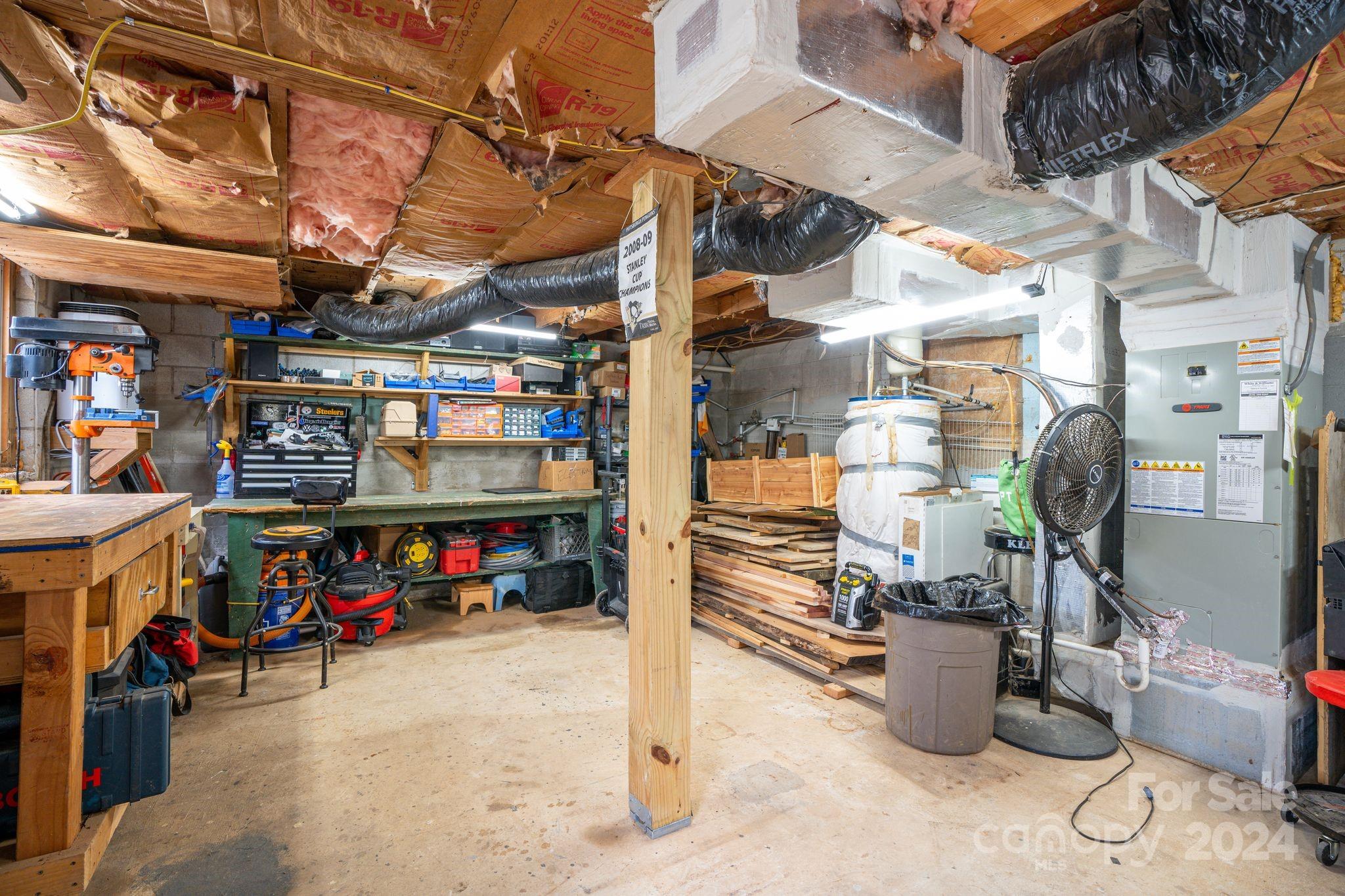 307 Tabernacle Road Black Mountain, NC 28711 - Photo 18 of 27 a view of city