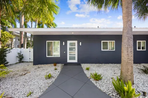 $1,350,000 | 930 Northwest 4th Court, Boca Raton, FL 33432