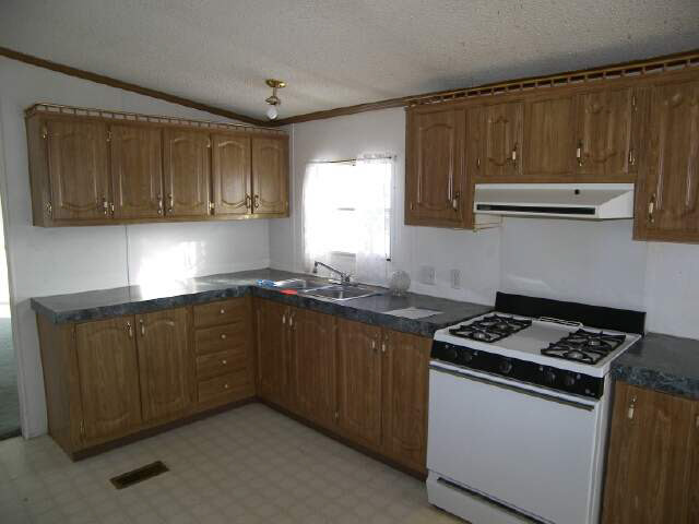 9396 East Adams Road, Unit RIDINGER Pierceton, IN 46562 - Photo 12 of 25 Gallery Image 12