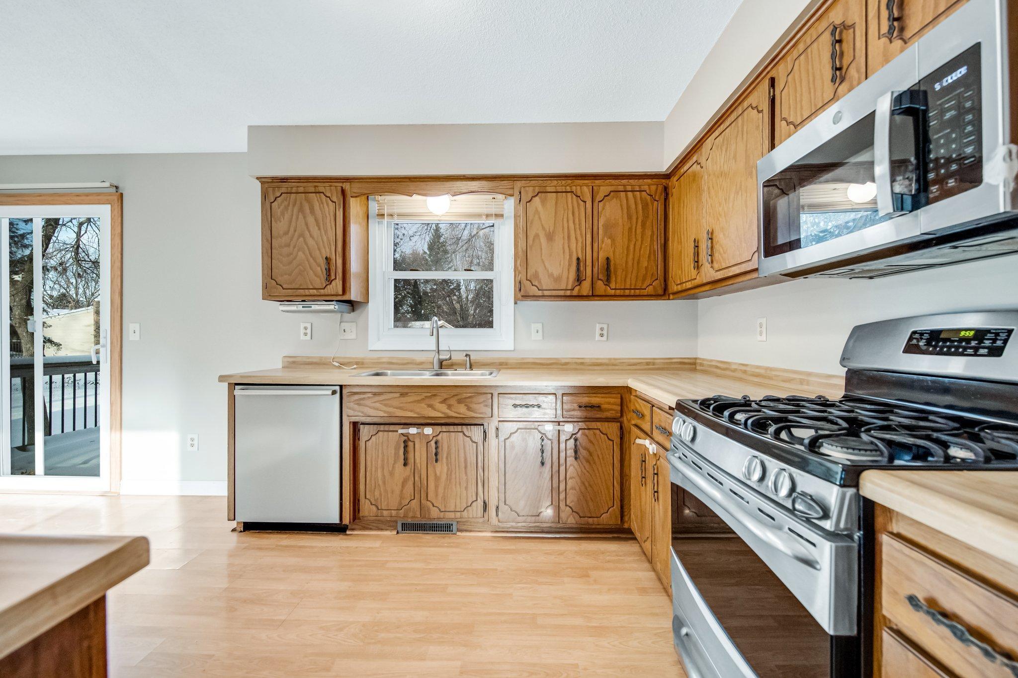 6441 Rice Court Lino Lakes, MN 55014 - Photo 11 of 26 Gallery Image 11
