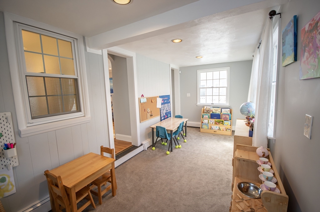 27 Little Pond Road Belmont, MA 02478 - Photo 18 of 42