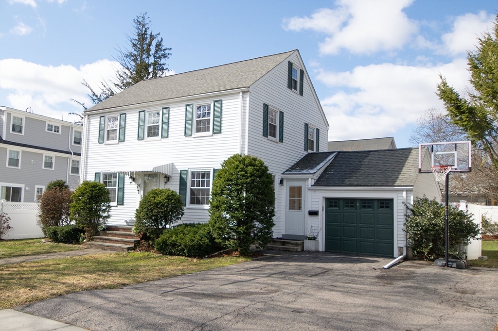 27 Little Pond Road Belmont, MA 02478 - Photo 2 of 42