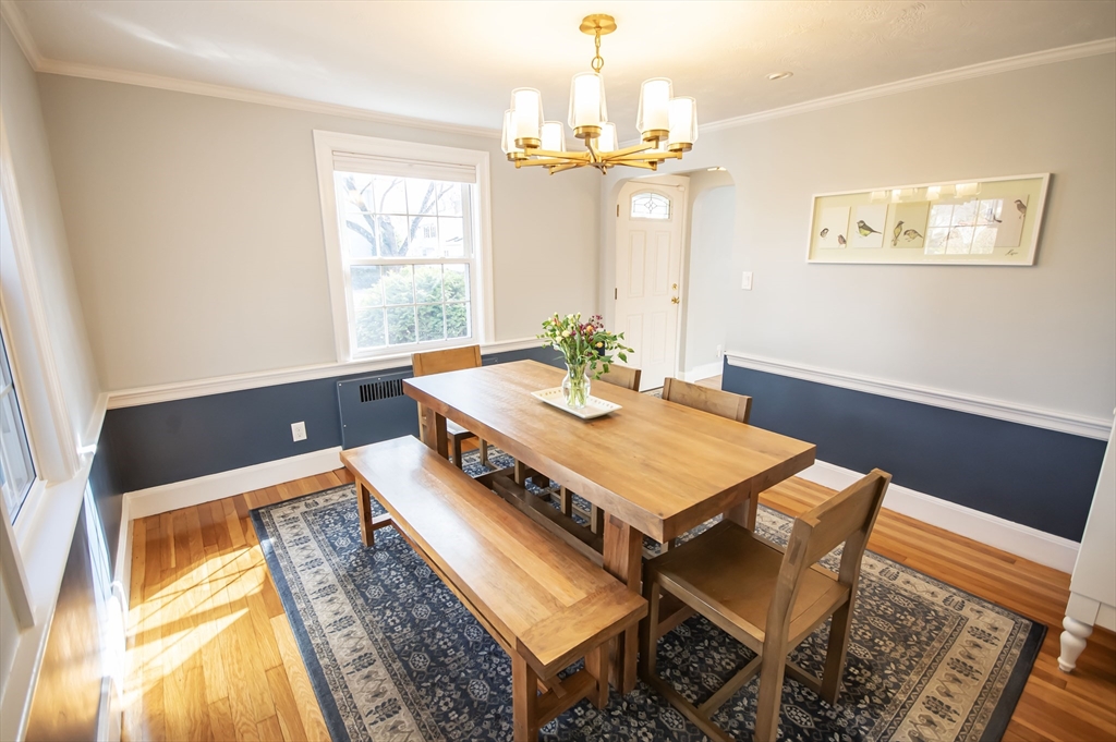 27 Little Pond Road Belmont, MA 02478 - Photo 9 of 42