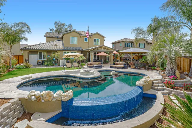 $1,099,000 | 33426 Canvas Back Street, Woodland, CA 95695