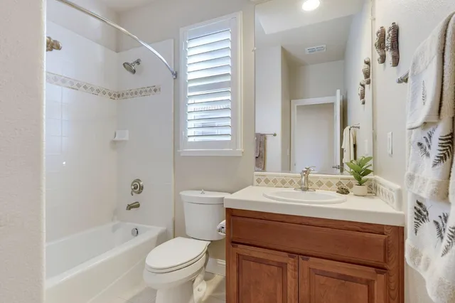 $1,099,000 | 33426 Canvas Back Street, Woodland, CA 95695