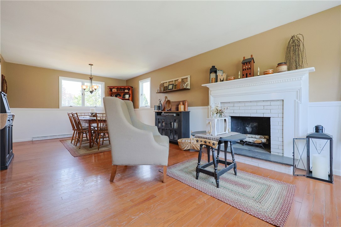 451 Mendon Road North Smithfield, RI 02896 - Photo 21 of 37 Hardwood