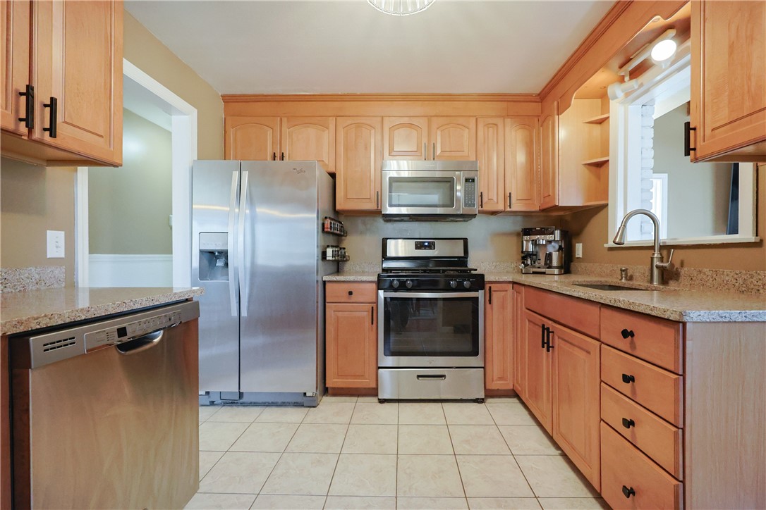 451 Mendon Road North Smithfield, RI 02896 - Photo 24 of 37 Stainless Steel Appliances & Granite
