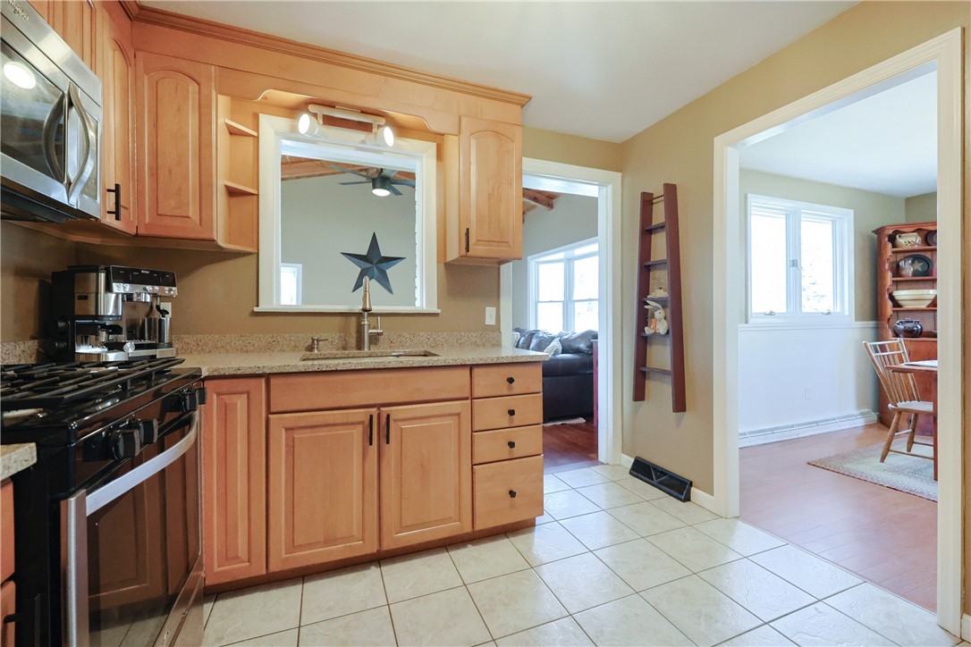 451 Mendon Road North Smithfield, RI 02896 - Photo 25 of 37