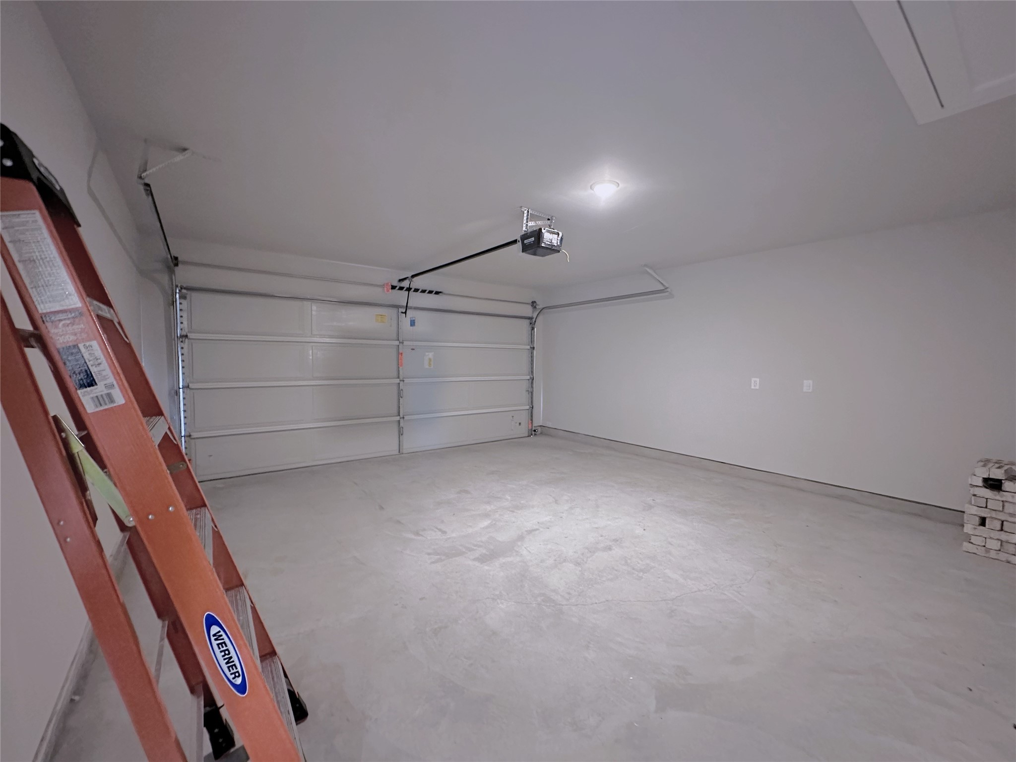 5835 Sunrise Btm Lane Fulshear, TX 77441 - Photo 19 of 22 a view of an empty room