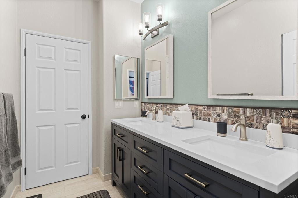 4998 Verona Street Oceanside, CA 92056 - Photo 29 of 42 Bathroom