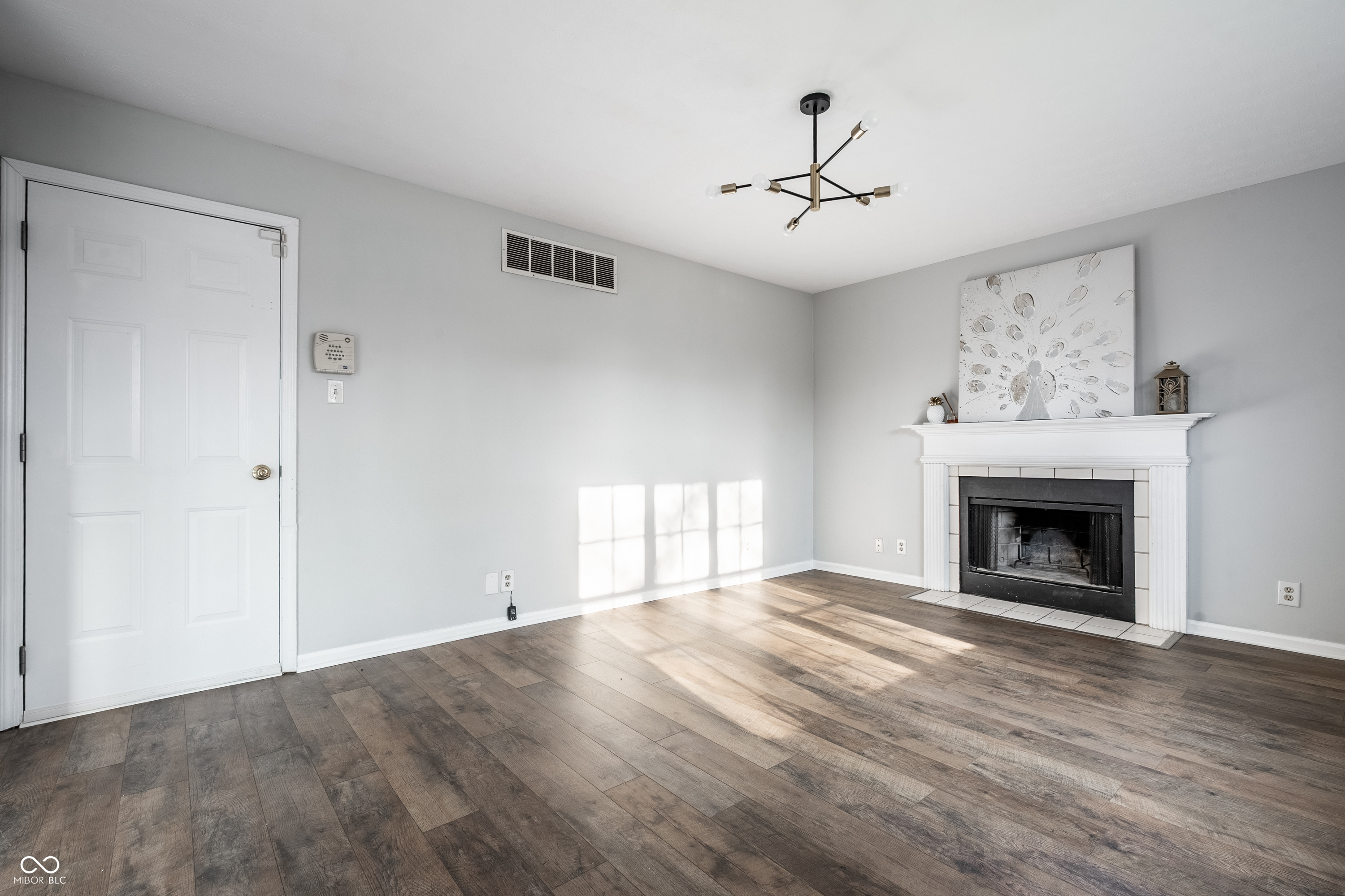 12559 Bentley Boulevard Fishers, IN 46038 - Photo 14 of 43