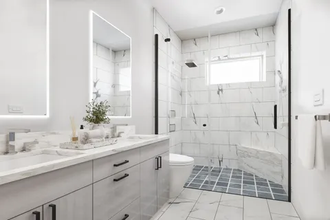 $1,350,000 | 2923 North Southport Avenue, Unit 4, Chicago, IL 60657