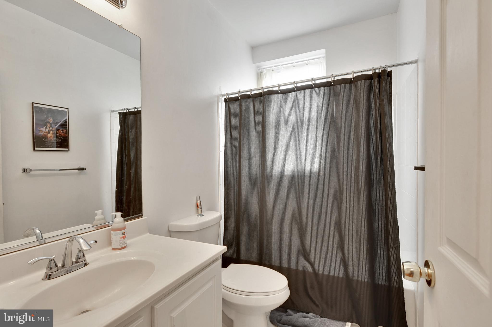 312 R Street Northwest Washington, DC 20001 - Photo 15 of 23 Bath