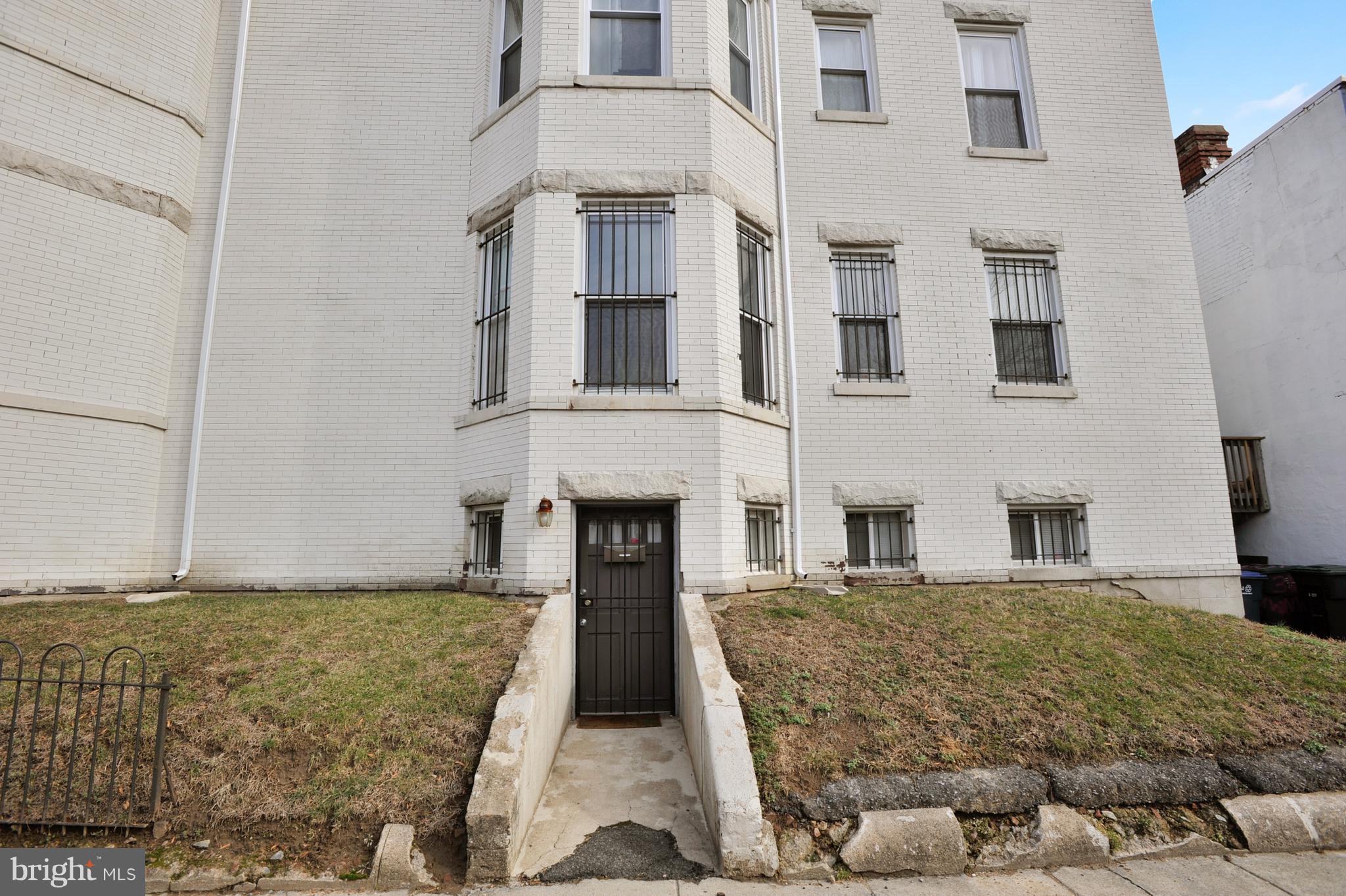 312 R Street Northwest Washington, DC 20001 - Photo 17 of 23 Exterior (Rear)